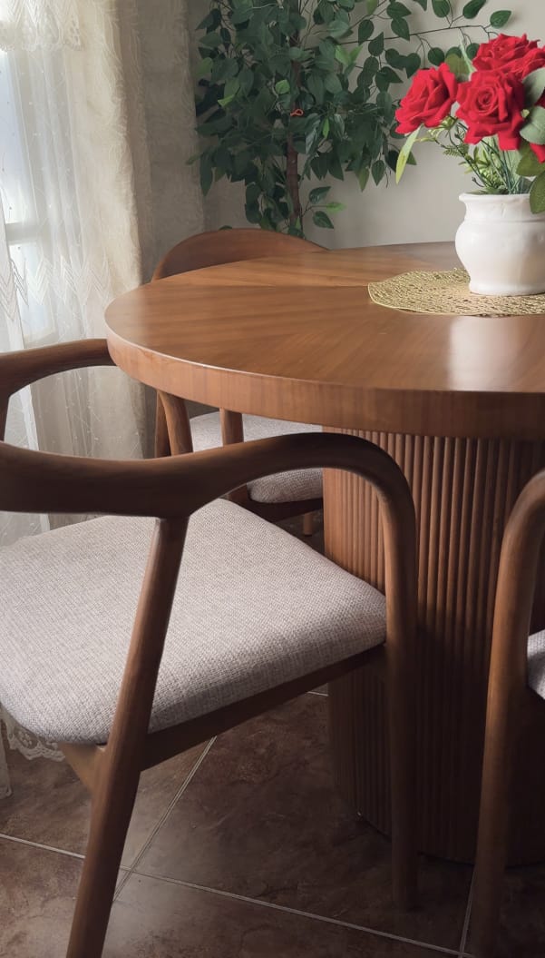 Round Dining Table Set – 4 Chairs (120 cm Diameter)