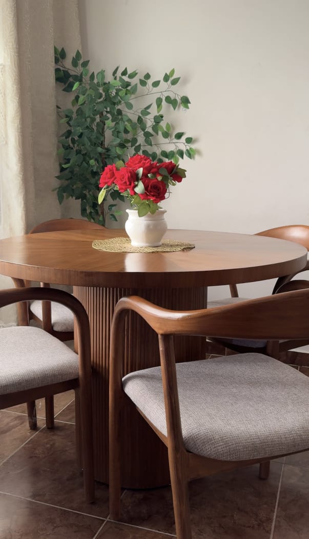 Round Dining Table Set – 4 Chairs (120 cm Diameter)